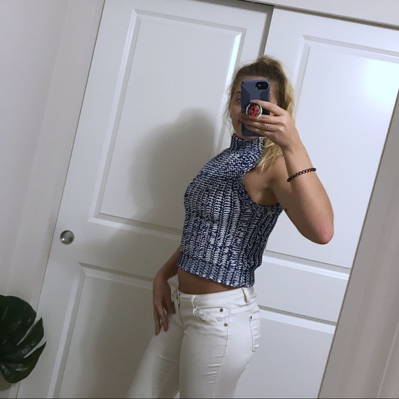 Alice + Olivia Blue Knit Sweater Tank Top - Picture 7 of 8